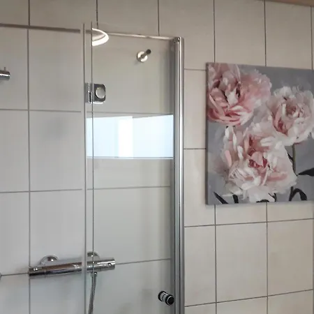 2 Bedroom Amazing In بيت للعطل Flammersfeld