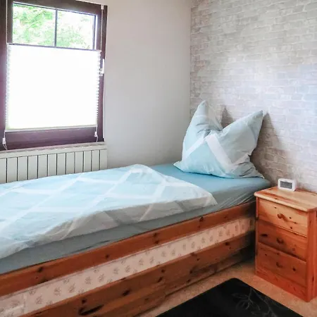 2 Bedroom Amazing In بيت للعطل Flammersfeld
